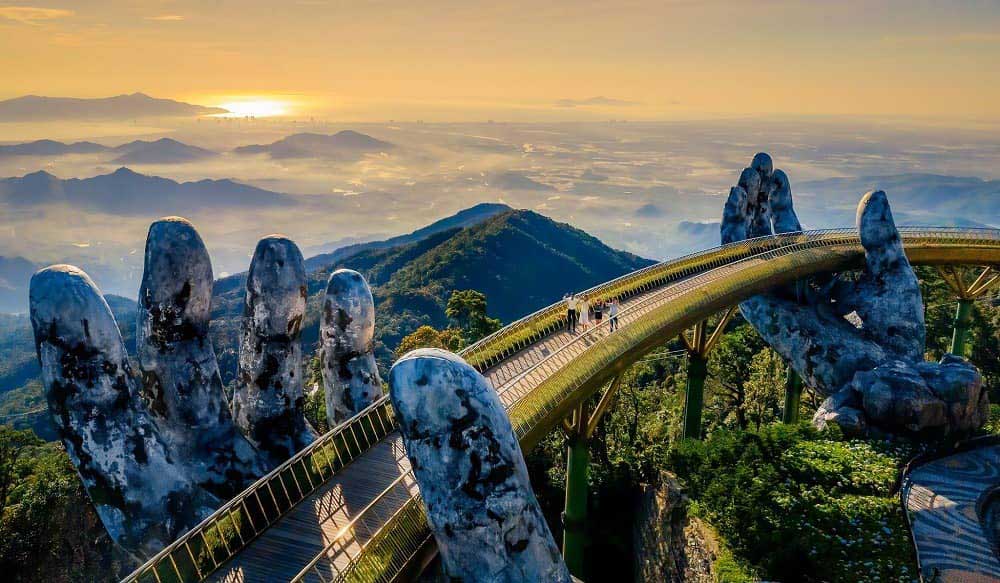 6 da nang golden bridge