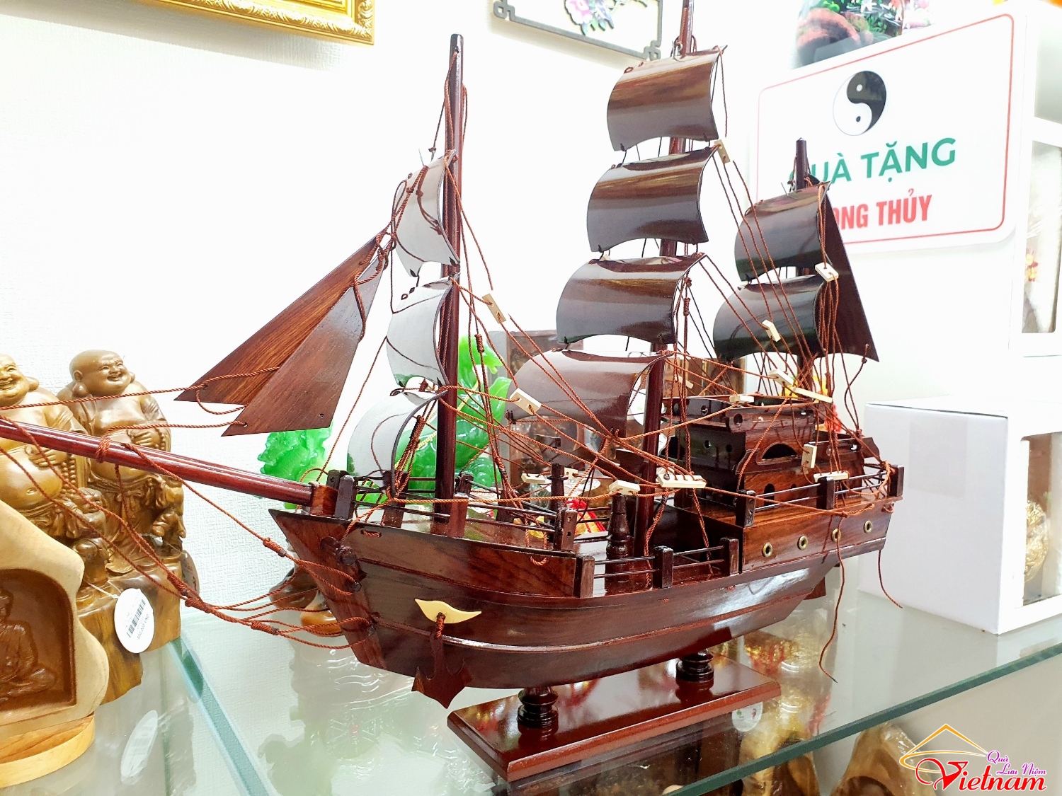 thuyen buồm thuan buom xui gió (2)