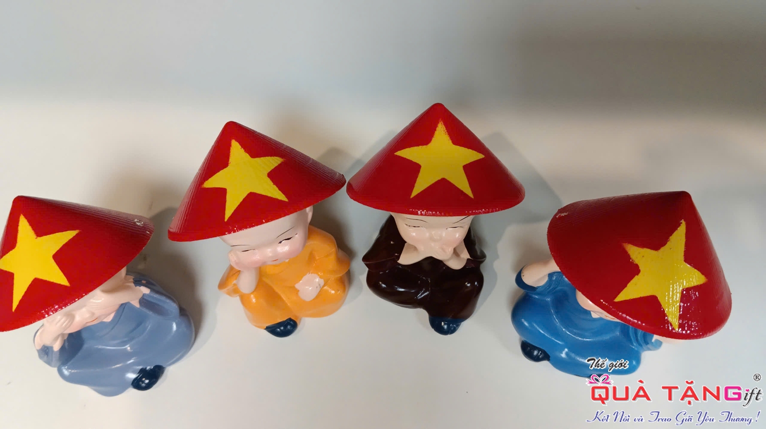 Tượng chú tiểu nón lá cờ đỏ sao vàng (4)